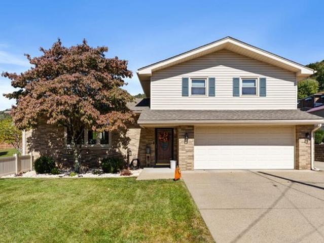 House for sale in Moundsville, Marshall County