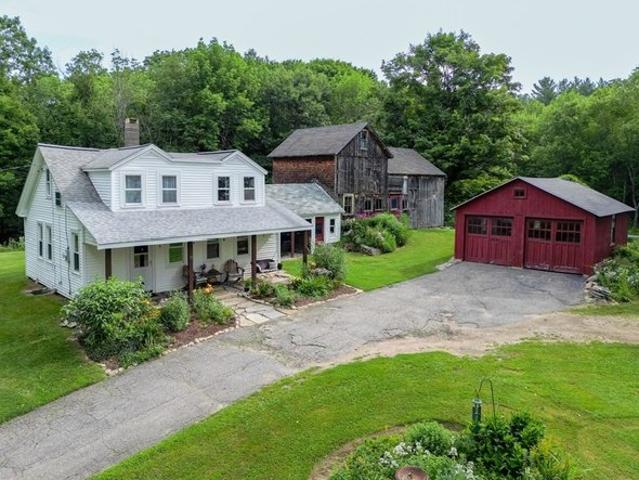 House for sale in Charlton, Massachusetts