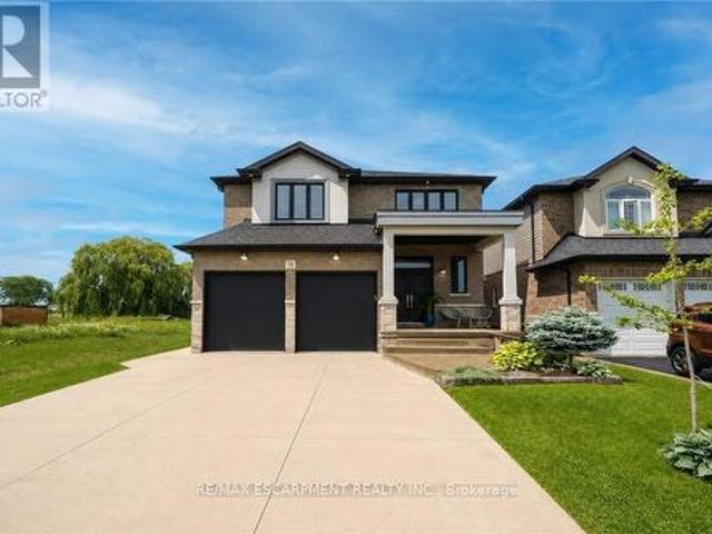 House for sale in Ancaster, Ontario