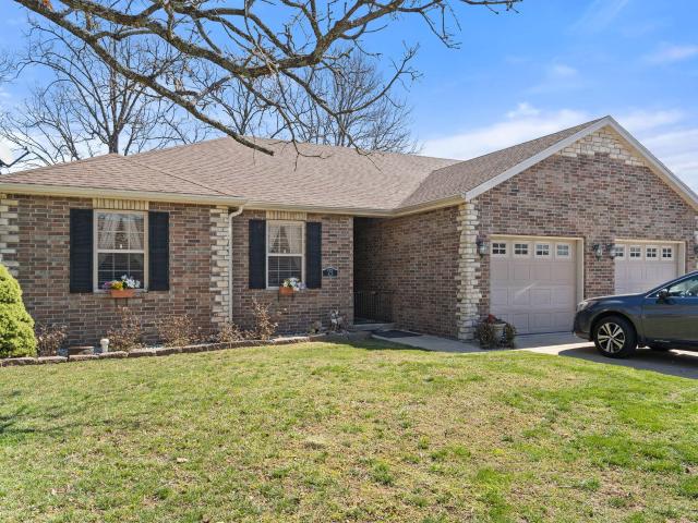 House for sale in Stone, Missouri