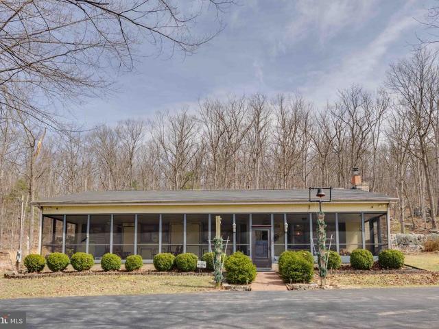 House for sale in Bloomery, West Virginia