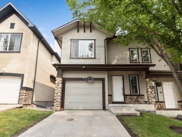 Townhouse for sale in Northwest, Alberta