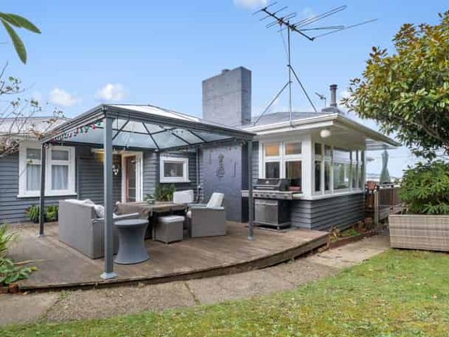 House for rent in Otakou