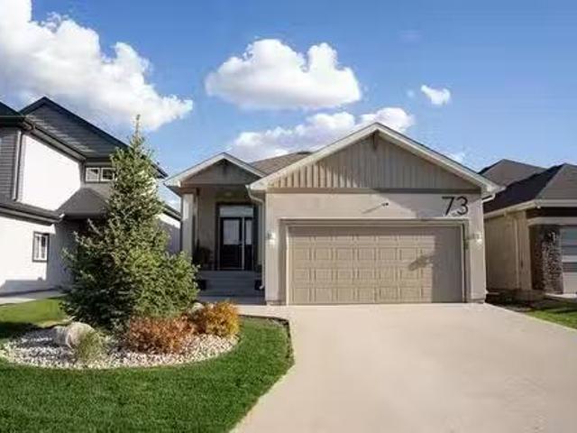 House for sale in East St. Paul, Manitoba