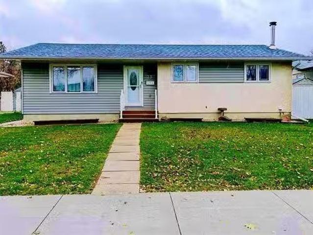 House for sale in East St. Paul, Manitoba