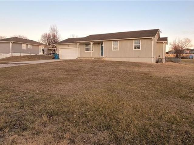 House for sale in Centerview, Missouri