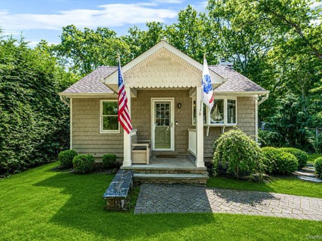 House for sale in Centereach, New York