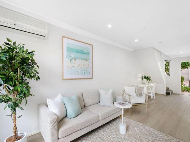 Townhouse for rent in Sydney, New South Wales
