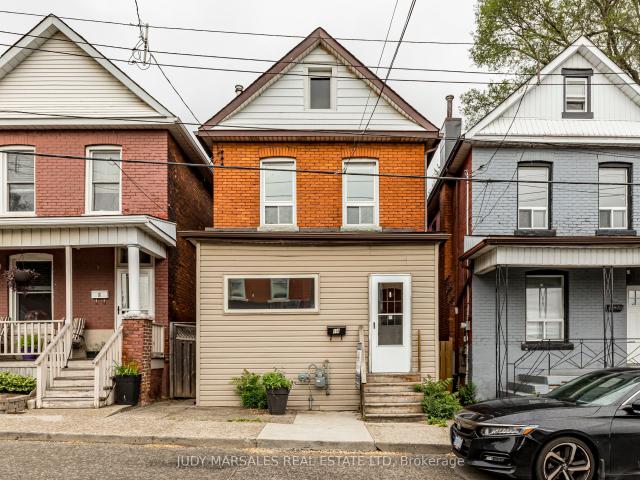 House for sale in Ancaster, Ontario