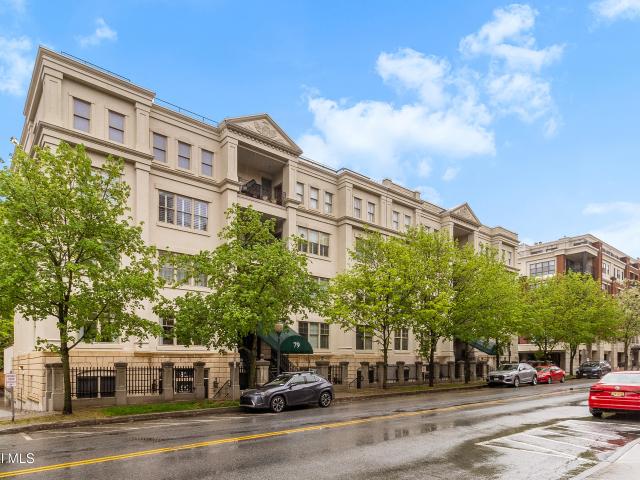 Condo for sale in Saratoga Springs