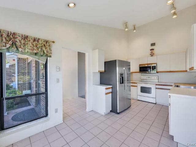 Condo for sale in Smithtown, New York