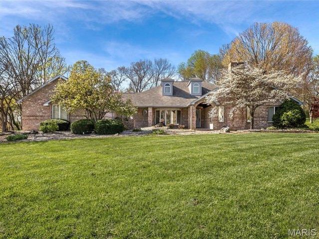 House for sale in Maryville, Illinois