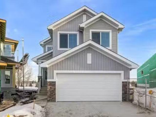 House for sale in Fort Saskatchewan, Alberta