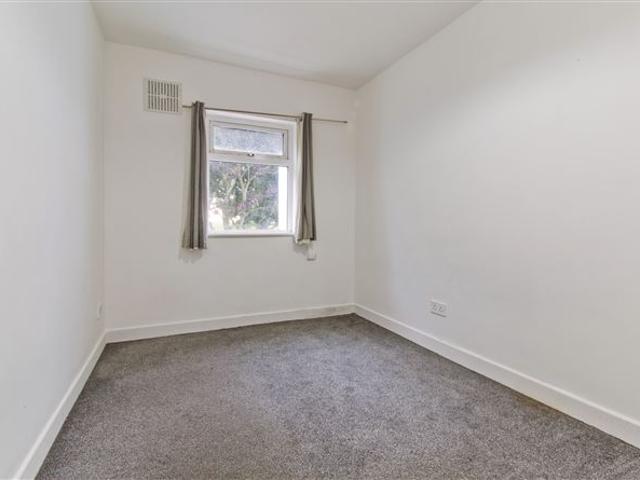 Terraced House for sale in Kimmage Cross Roads, Dublin