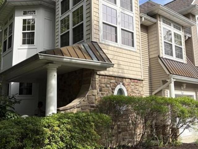 Townhouse for sale in Manahawkin, New Jersey