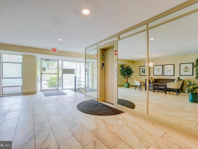 Condo for sale in Bethesda, Maryland