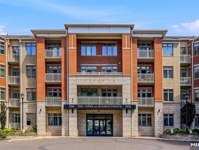 Condo for sale in Hudson, New Jersey