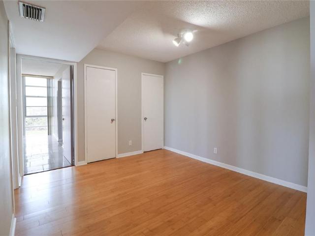 Condo for sale in South Pasadena, Florida