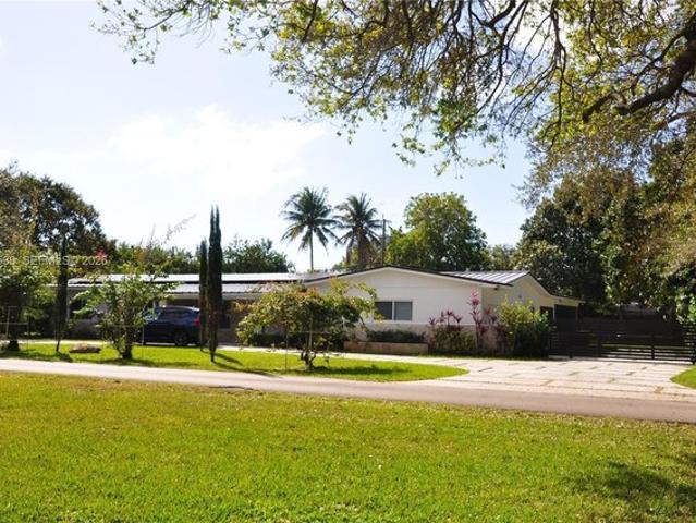 House for sale in Pinecrest, Florida