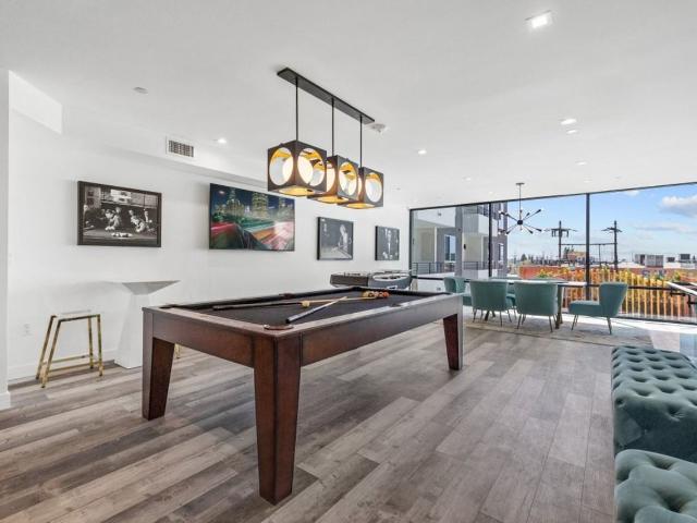 Apartment for rent in North Hollywood Neighborhood Council District, Canoga Park