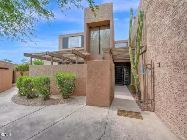 Condo for sale in Paradise Valley