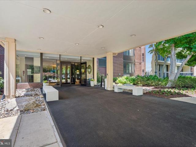 Condo for sale in Bethesda, Maryland