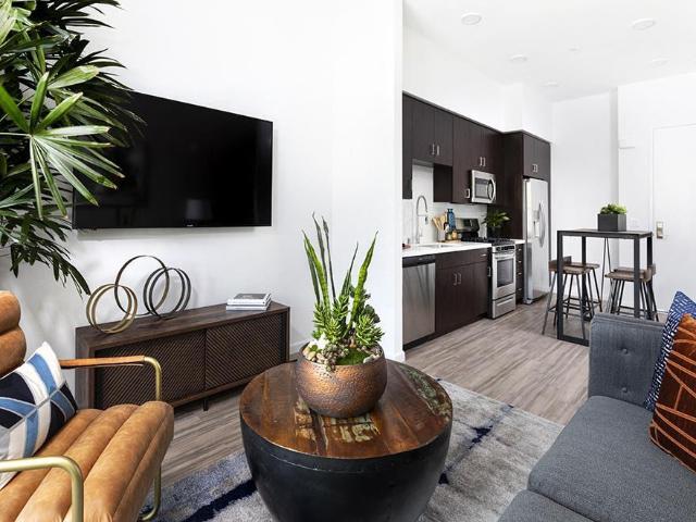 Apartment for rent in Canoga Park, California