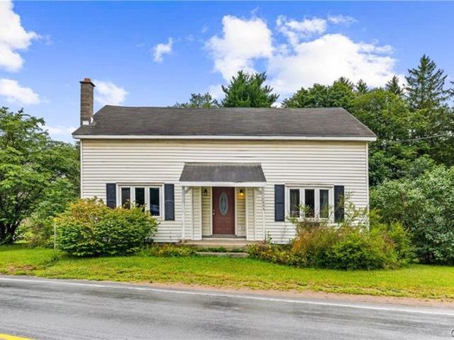 House for sale in Oneida, New York