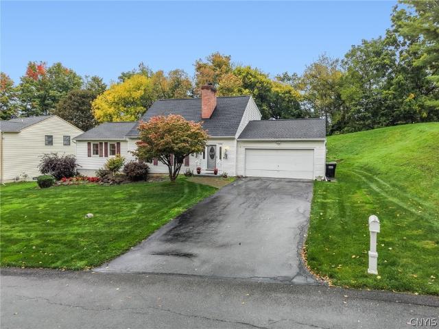 House for sale in Town of Manlius, Onondaga County