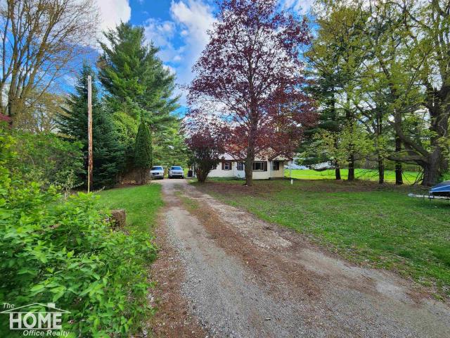 House for sale in Shaftsburg, Michigan