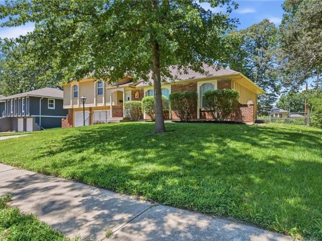 House for sale in Grandview, Missouri