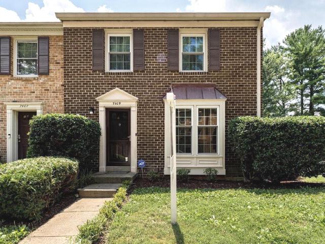 Townhouse for sale in Annandale