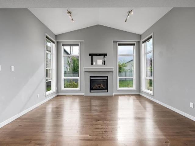 House for sale in Wedgewood, Alberta