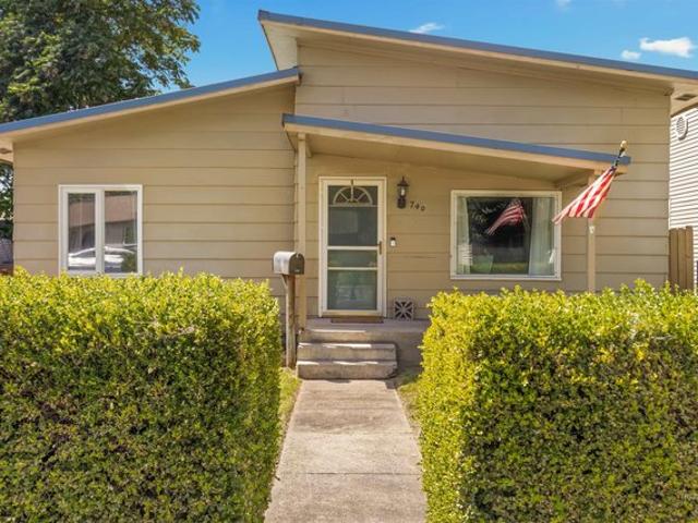 House for sale in Clarkston, Washington