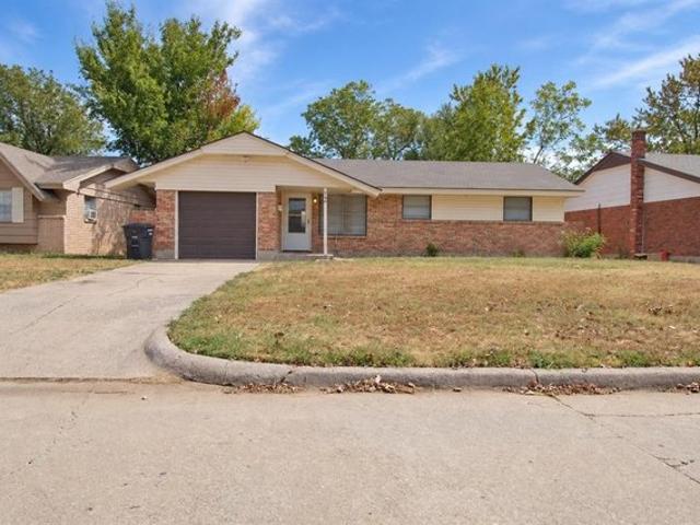 House for sale in Moore, Cleveland County