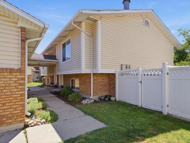Townhouse for sale in Midvale, Utah