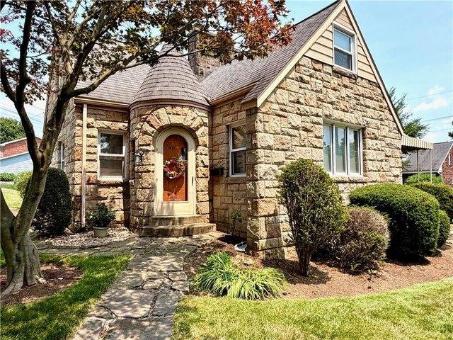House for sale in Latrobe, Pennsylvania