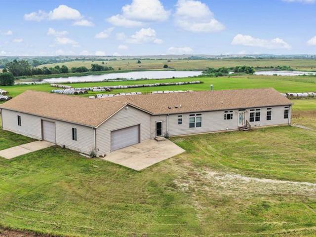 House for sale in Brookville, Saline County