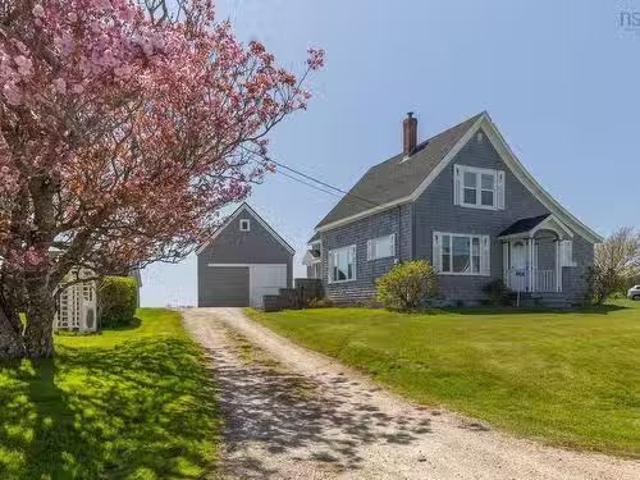 House for sale in Pembroke, Yarmouth County, Nova Scotia
