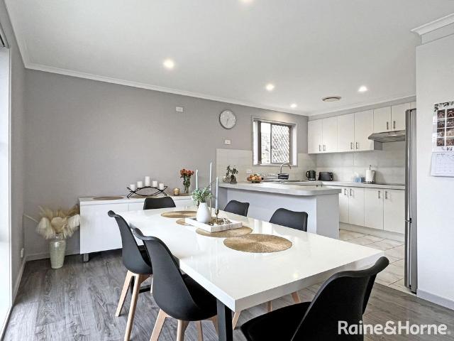 Townhouse for rent in Queanbeyan
