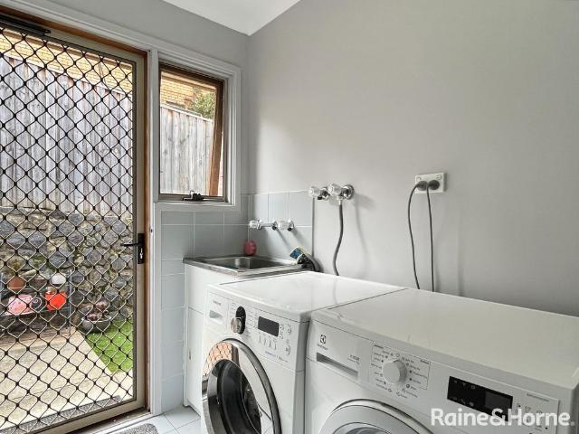Townhouse for rent in Queanbeyan