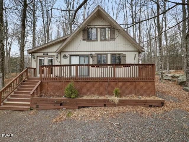 House for sale in Lake Ariel, Pennsylvania