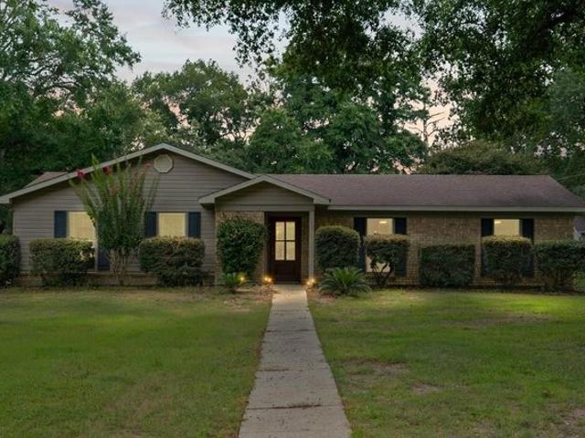 House for sale in Mobile County Commission District 1, Saraland