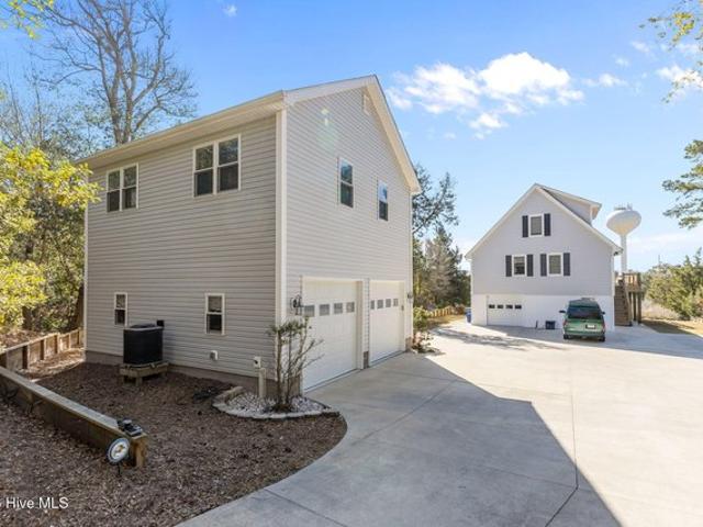 House for sale in Emerald Isle, North Carolina