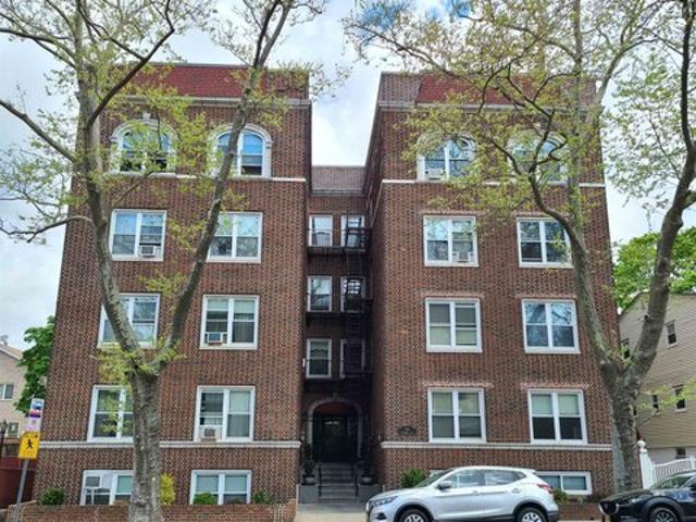 Condo for sale in Hudson, New Jersey