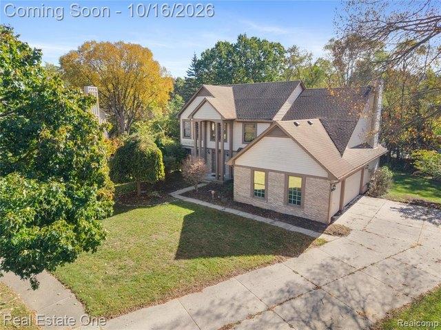 House for sale in West Bloomfield Township, Oakland County