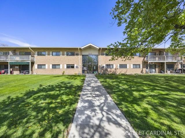 Condo for sale in Darien, Illinois