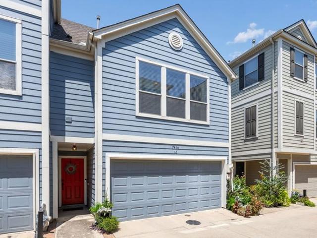 Townhouse for sale in Dallas, Texas