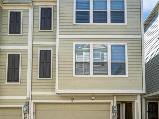 Townhouse for sale in Dallas, Texas