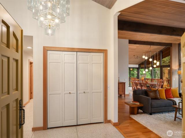 House for sale in Mercer Island, Washington